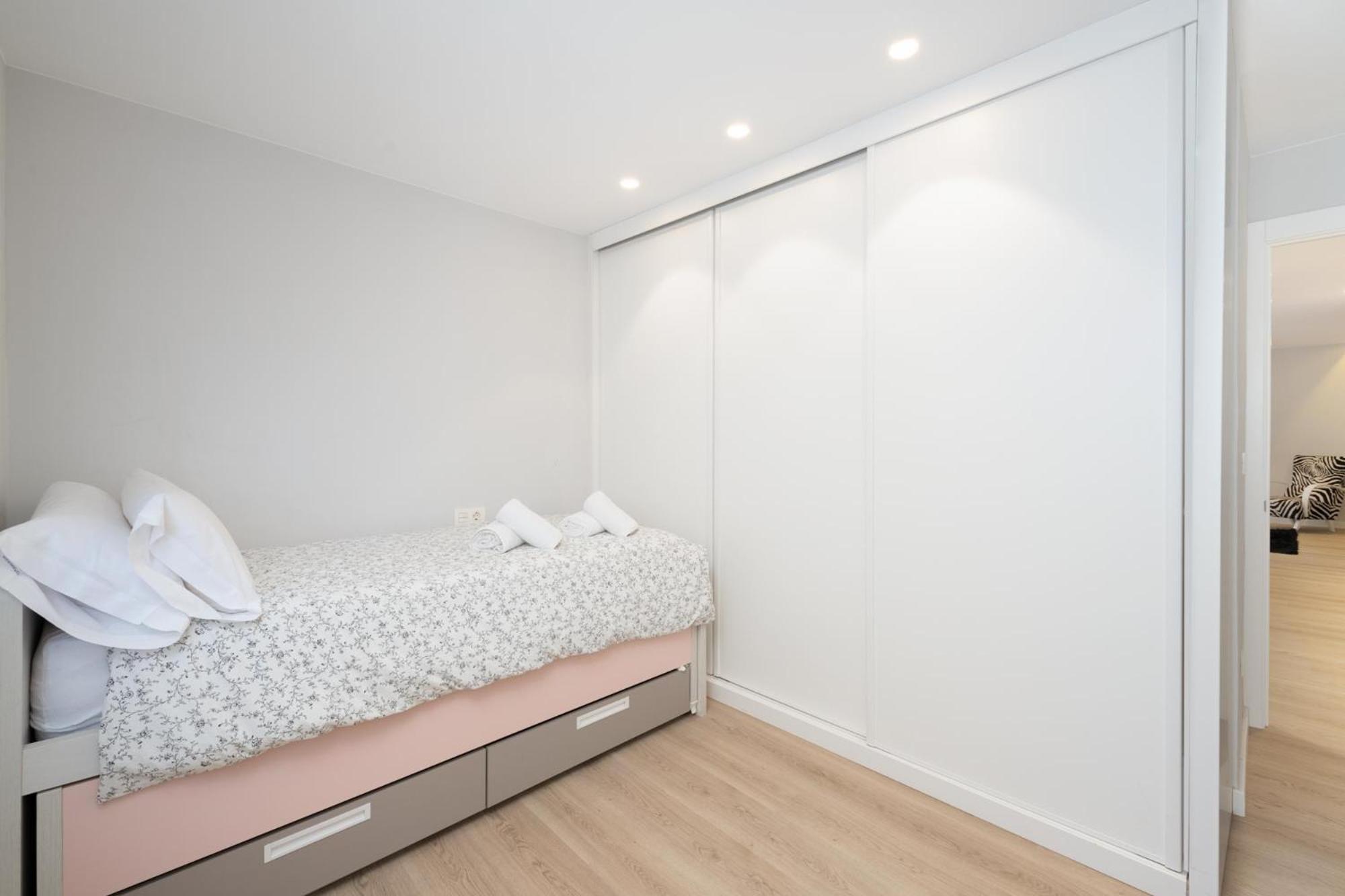 Espacio Moderno En Gijon Playa المظهر الخارجي الصورة